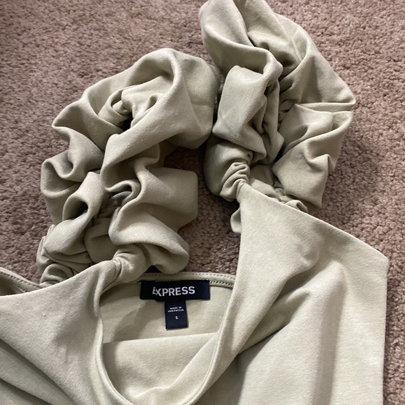 Tank - Picture 2 of 2